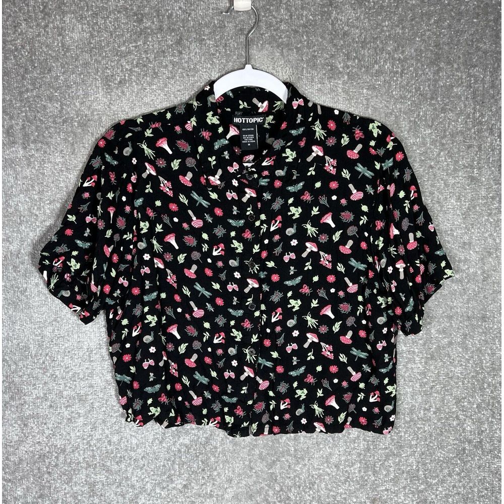 Hot Topic Top Womens Sz M Black Button Up Crop Forest Earth Girl Mushroom Frog